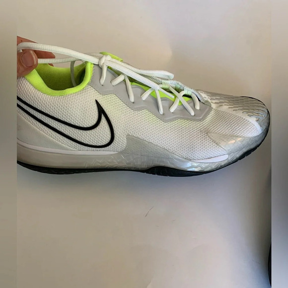 - Nike air zoom vapor cage tennis  and pickle ball shoes. Size 13 - Picture 8 of 15